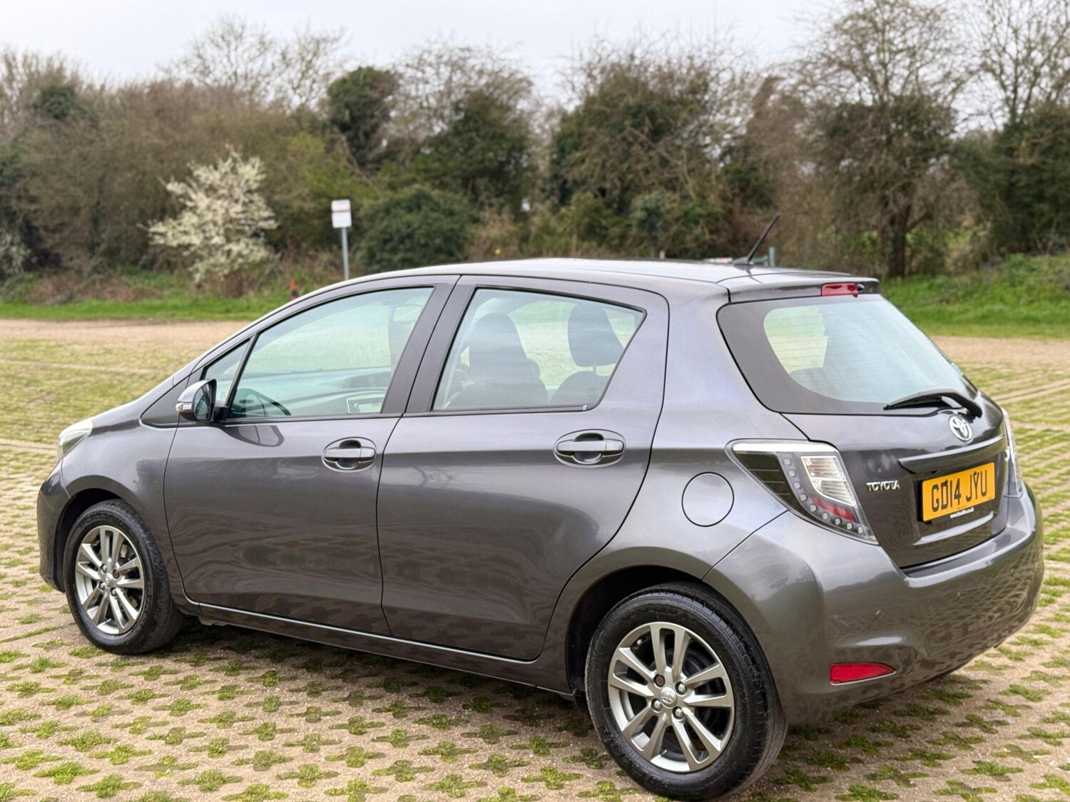 Used Toyota Yaris 2014 for sale - 78029179: Photo 12