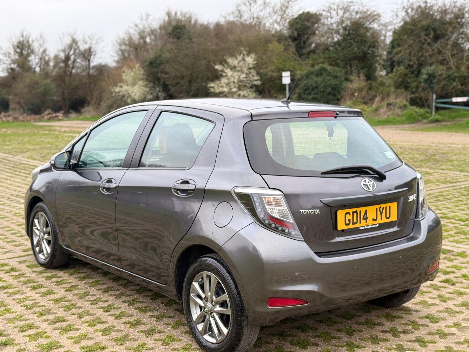 Used Toyota Yaris 2014 for sale - 78029179: Photo 13