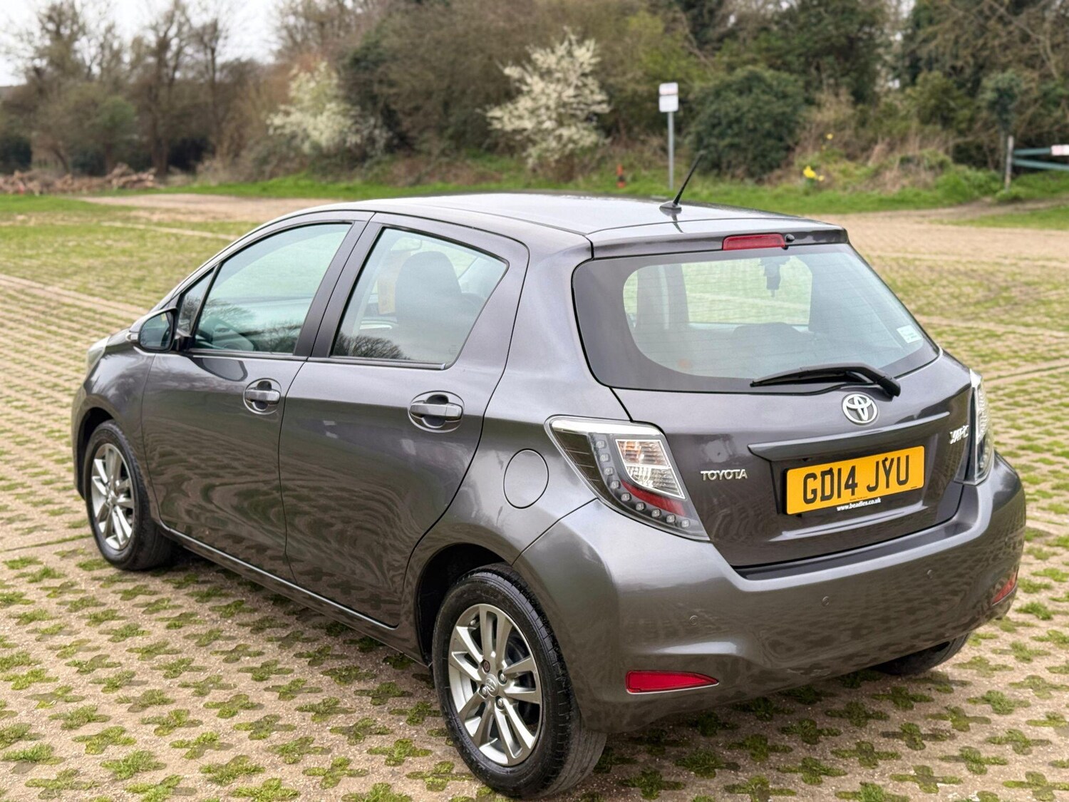 Used Toyota Yaris 2014 for sale - 78029179: Photo 14