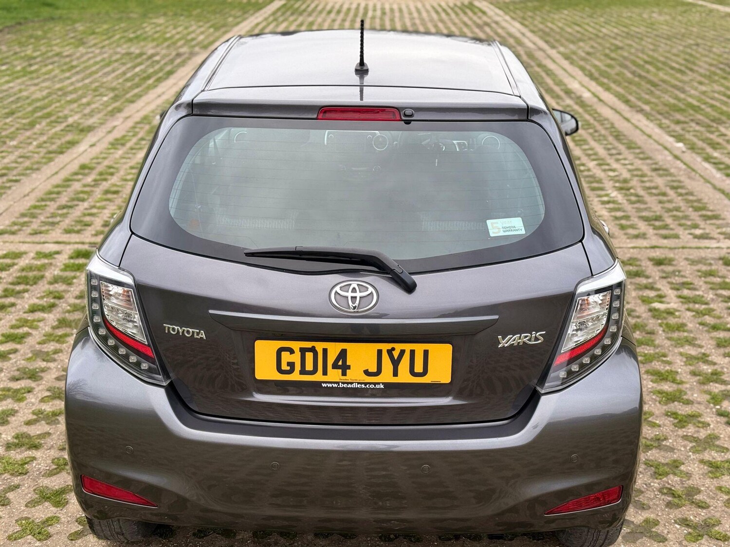 Used Toyota Yaris 2014 for sale - 78029179: Photo 17