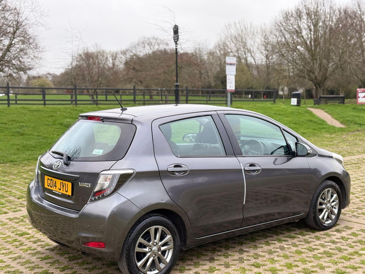 Used Toyota Yaris 2014 for sale - 78029179: Photo 21