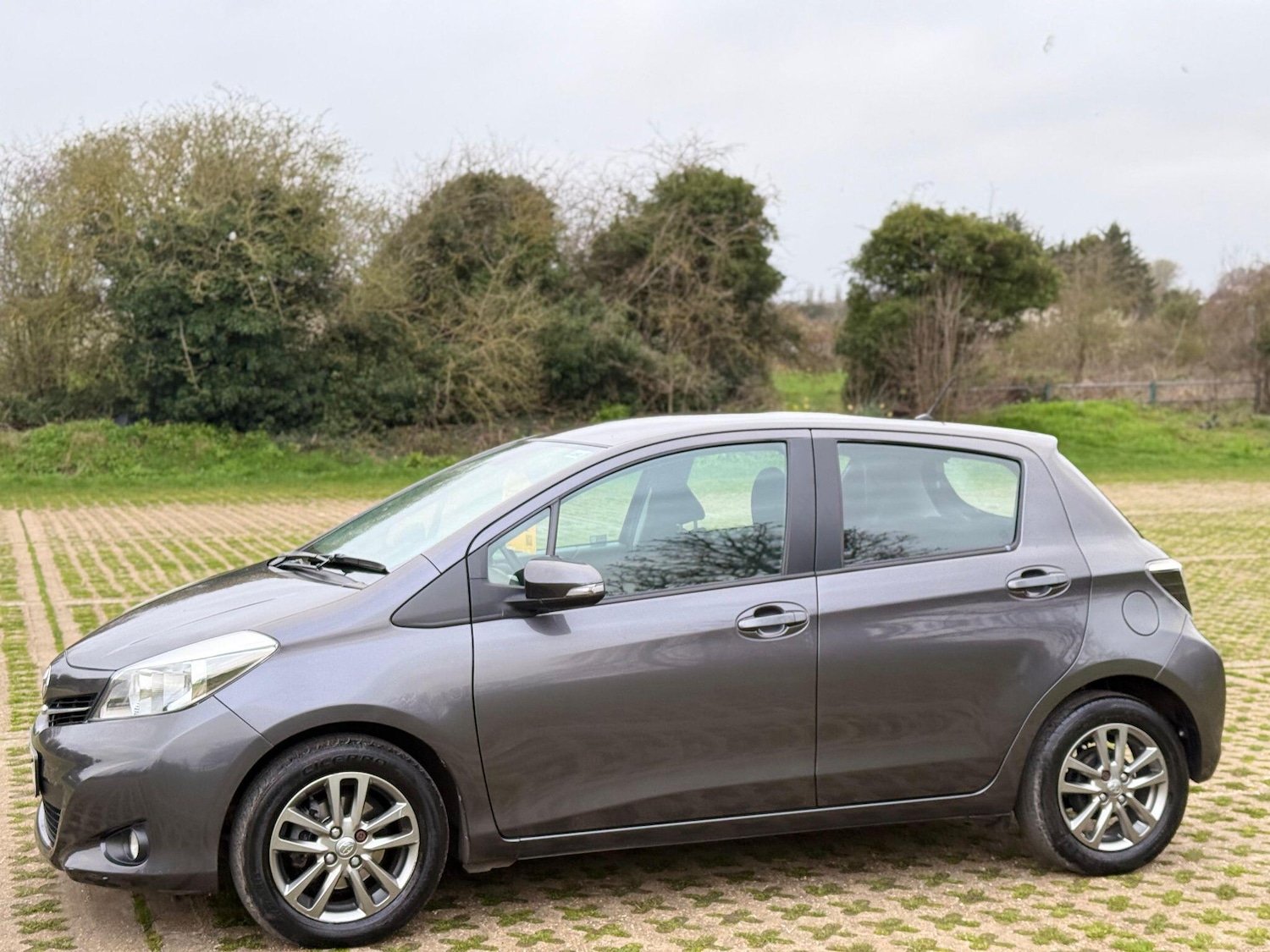 Used Toyota Yaris 2014 for sale - 78029179: Photo 9