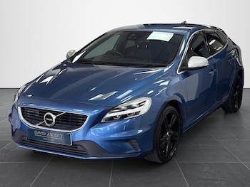 Used Volvo V40 2017 for sale - 78703370: Photo