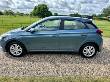 Used Hyundai i20 2017 for sale - 78646288: Photo