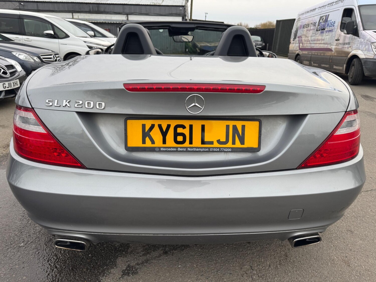 Used Mercedes-Benz SLK 2011 for sale - 77762594: Photo 18