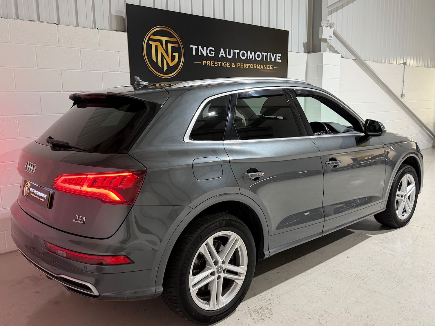 Used Audi Q5 2017 for sale - 77979089: Photo 3