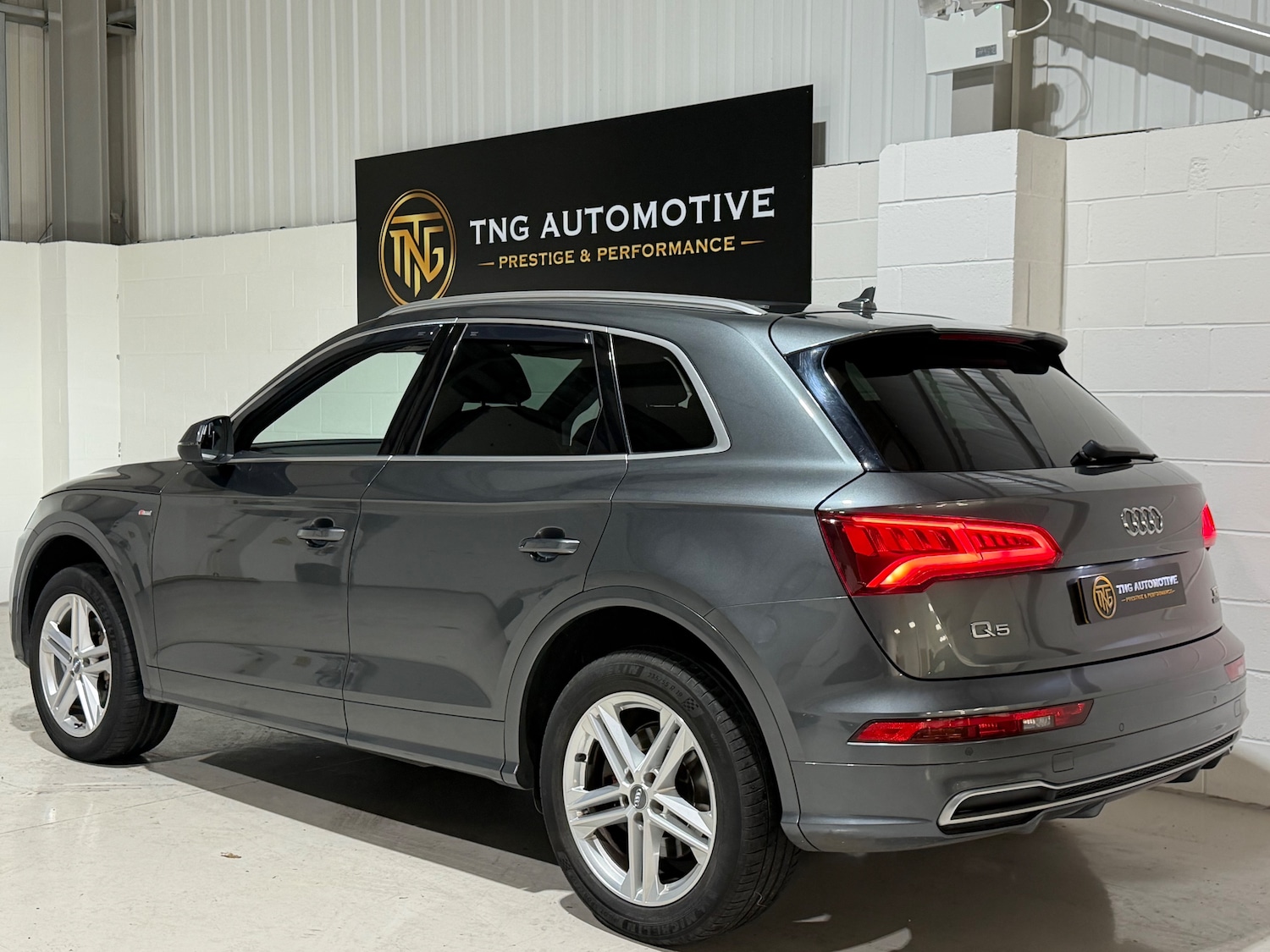 Used Audi Q5 2017 for sale - 77979089: Photo 8