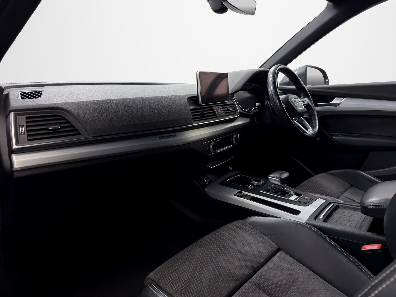 Used Audi Q5 2017 for sale - 77762506: Photo 15