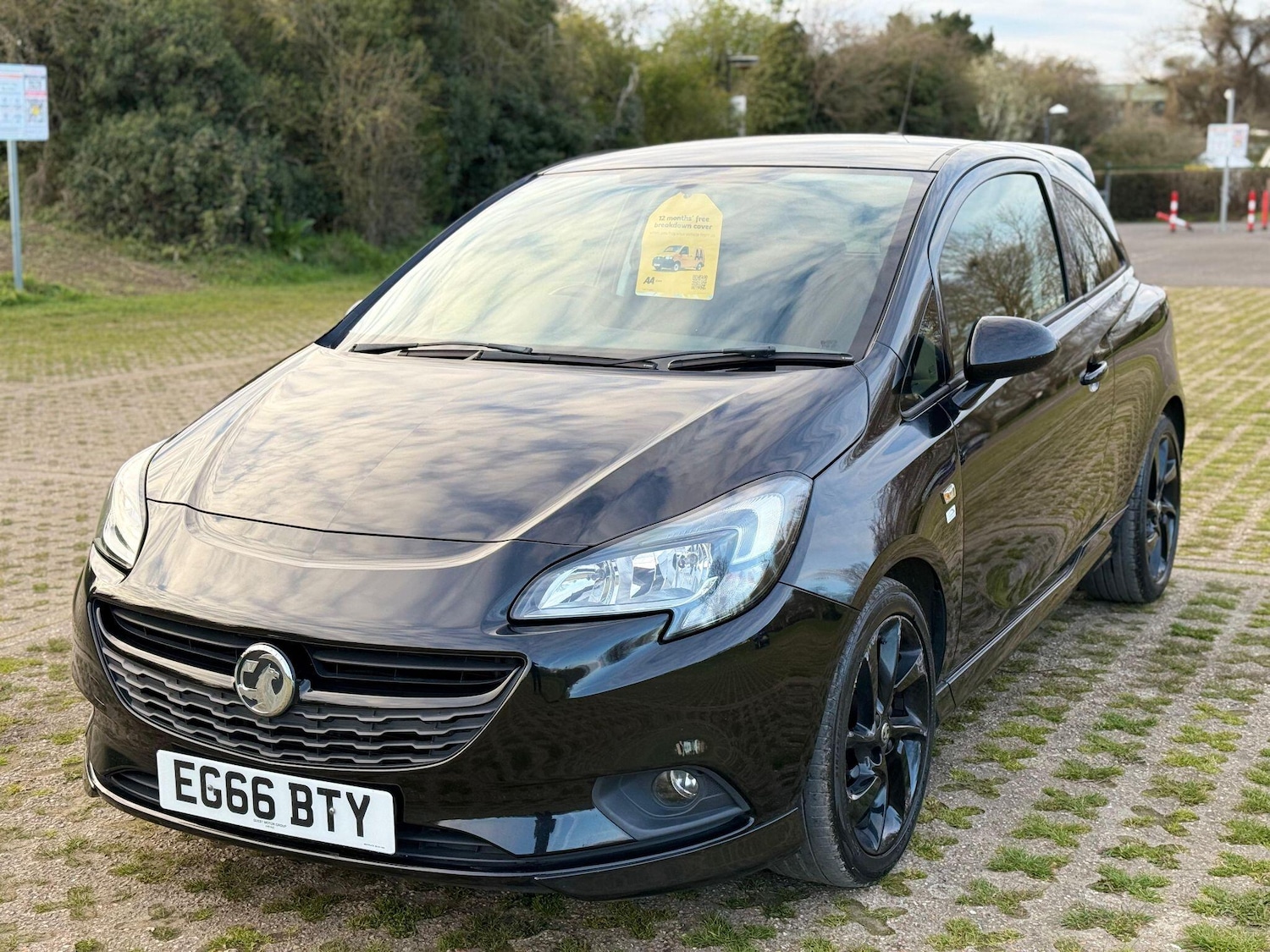 Used Vauxhall Corsa 2017 for sale - 78049898: Photo 2