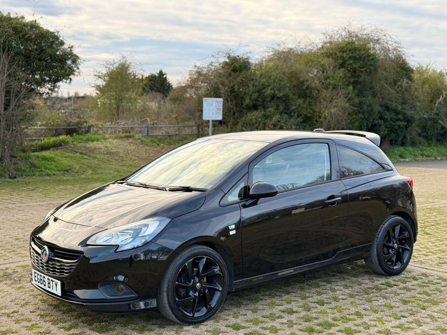 Used Vauxhall Corsa 2017 for sale - 78049898: Photo 4