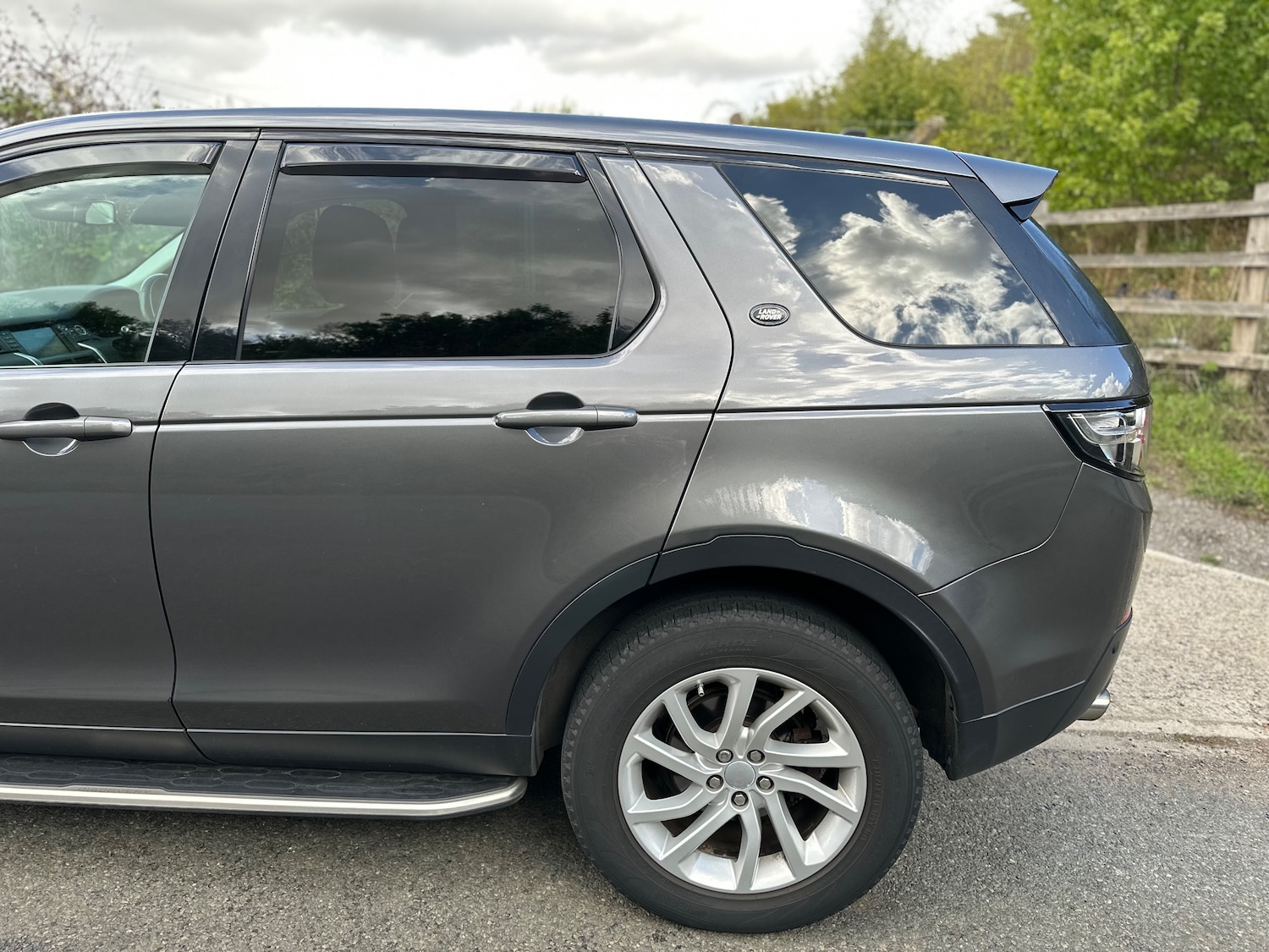 Used Land Rover Discovery Sport 2015 for sale - 77942412: Photo 19