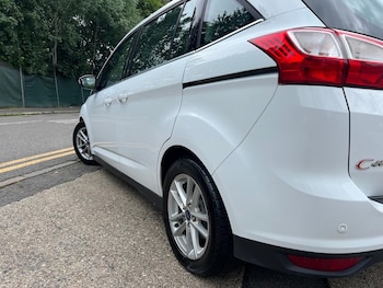 Used Ford Grand C-Max 2017 for sale - 79114670: Photo