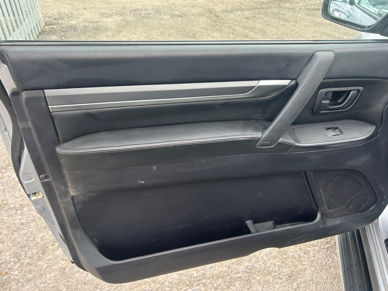 Used Mitsubishi Shogun 2010 for sale - 78111875: Photo 14