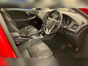 Used Volvo V40 2016 for sale - 78137241: Photo