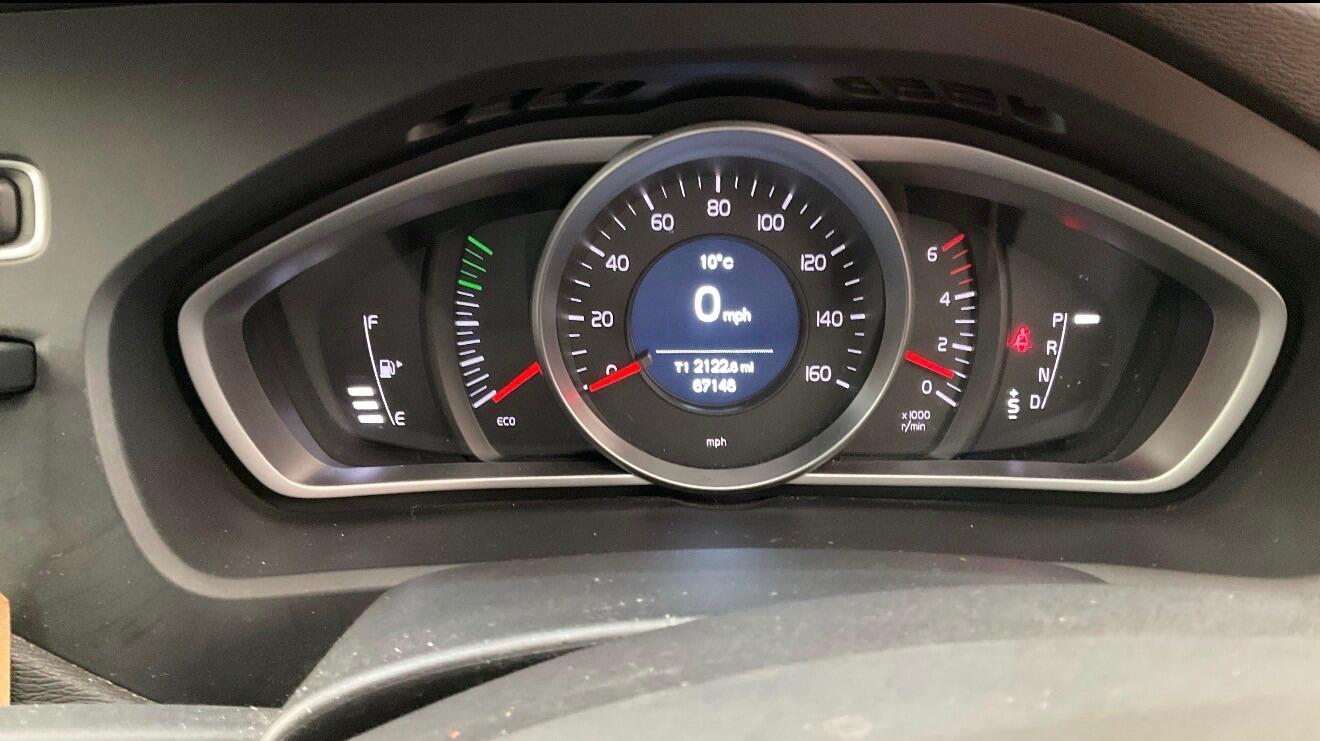 Used Volvo V40 2016 for sale - 78137241: Photo 5