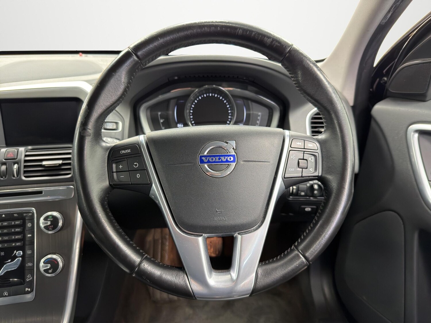 Used Volvo XC60 2016 for sale - 77762439: Photo 13