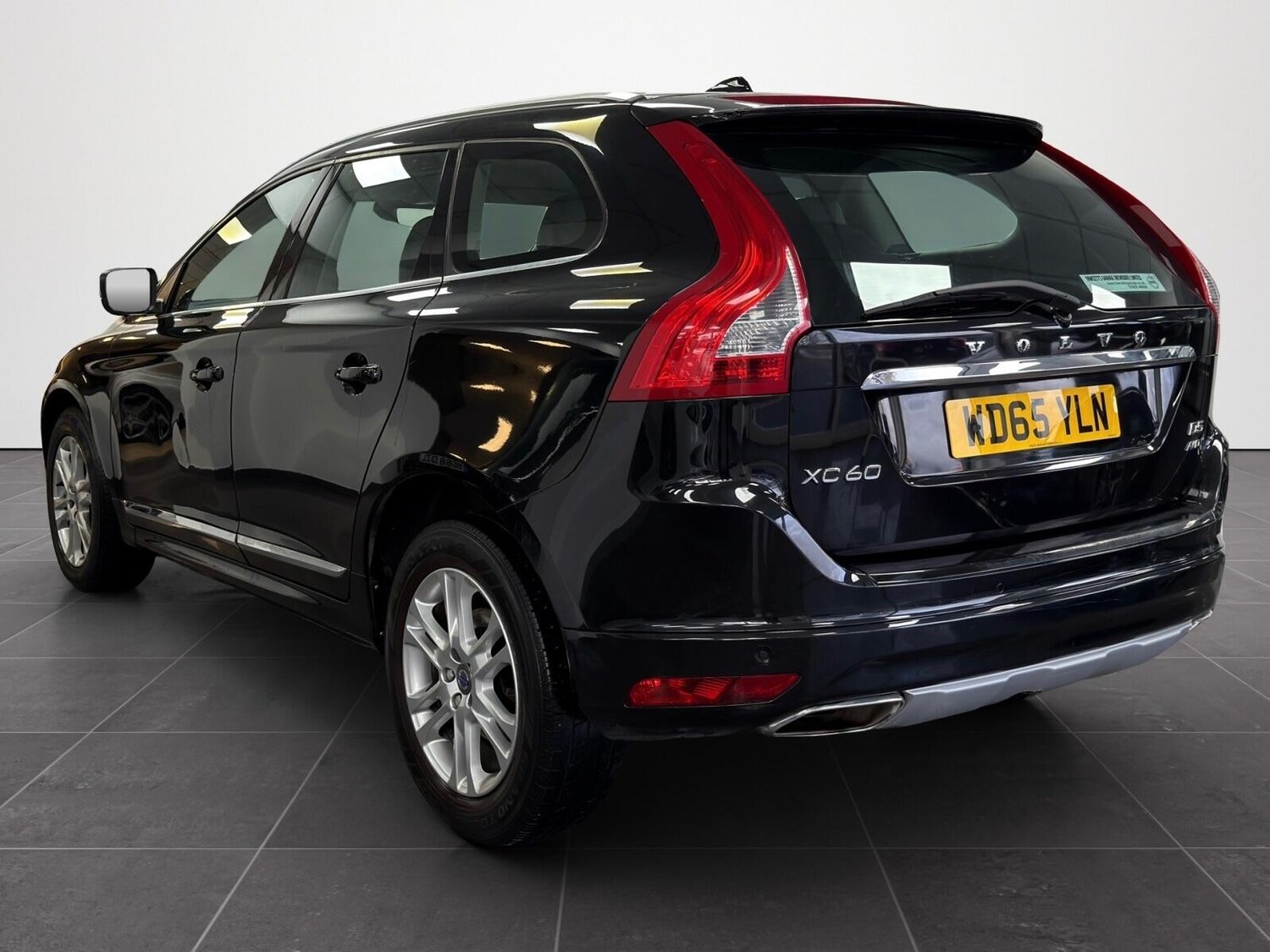 Used Volvo XC60 2016 for sale - 77762439: Photo 3