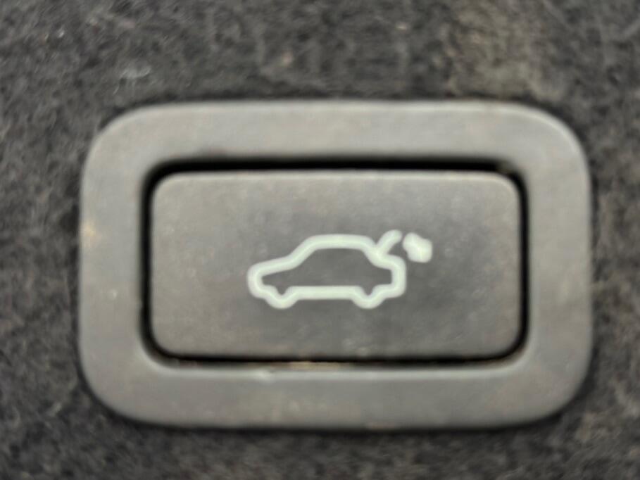 Used Volvo XC60 2016 for sale - 77762439: Photo 9