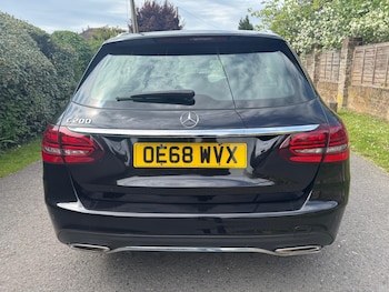 Used Mercedes-Benz C Class 2019 for sale - 78641100: Photo