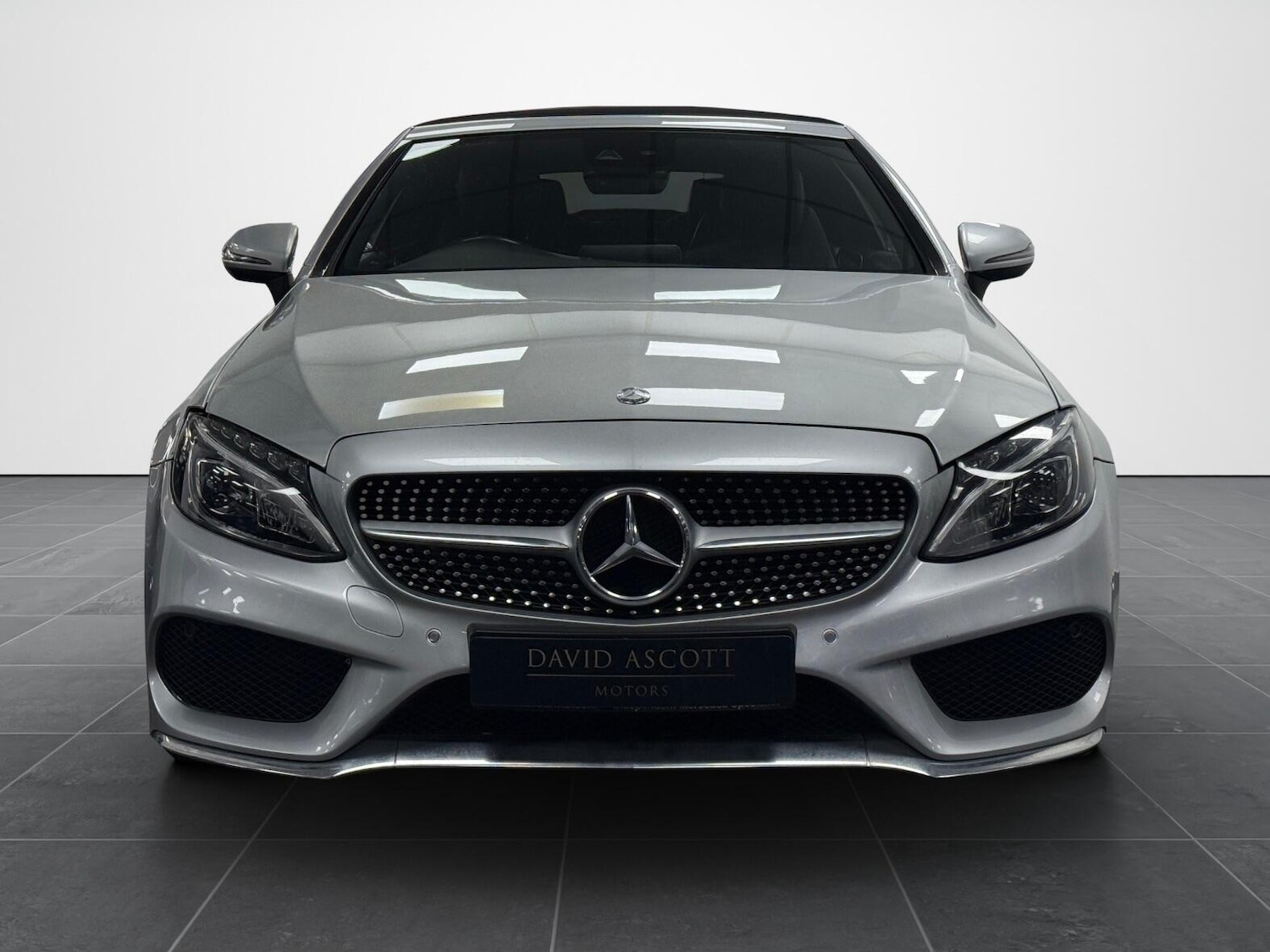 Used Mercedes-Benz C Class 2017 for sale - 77762467: Photo 2