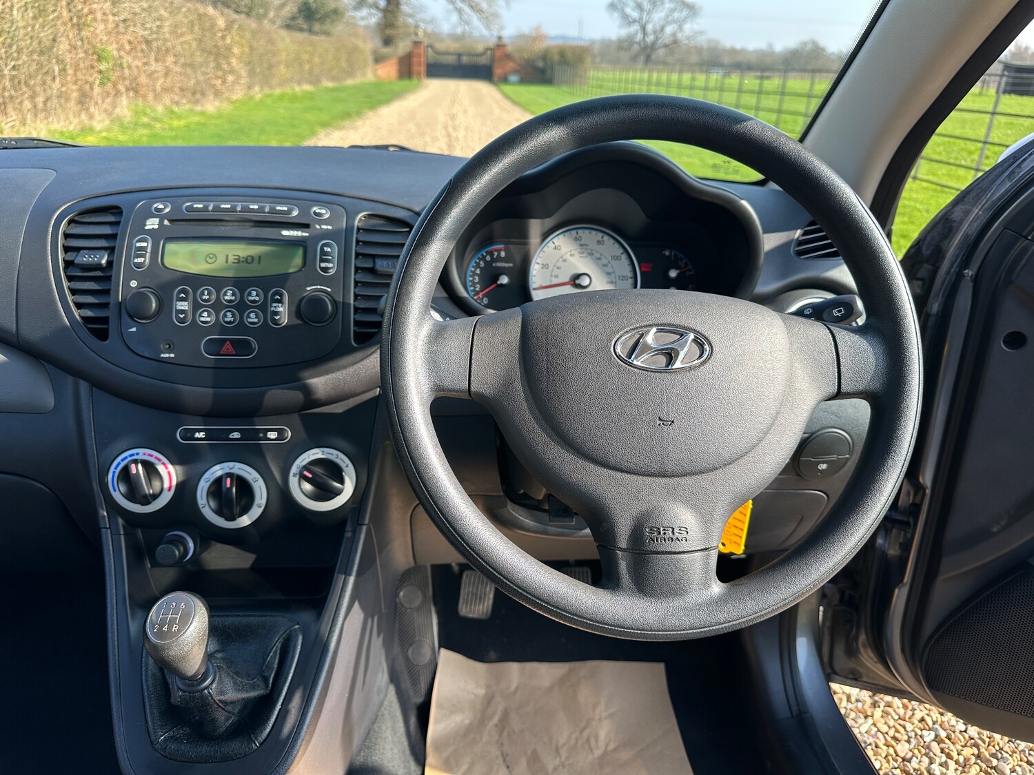 Used Hyundai i10 for sale - 77762528: Photo 24