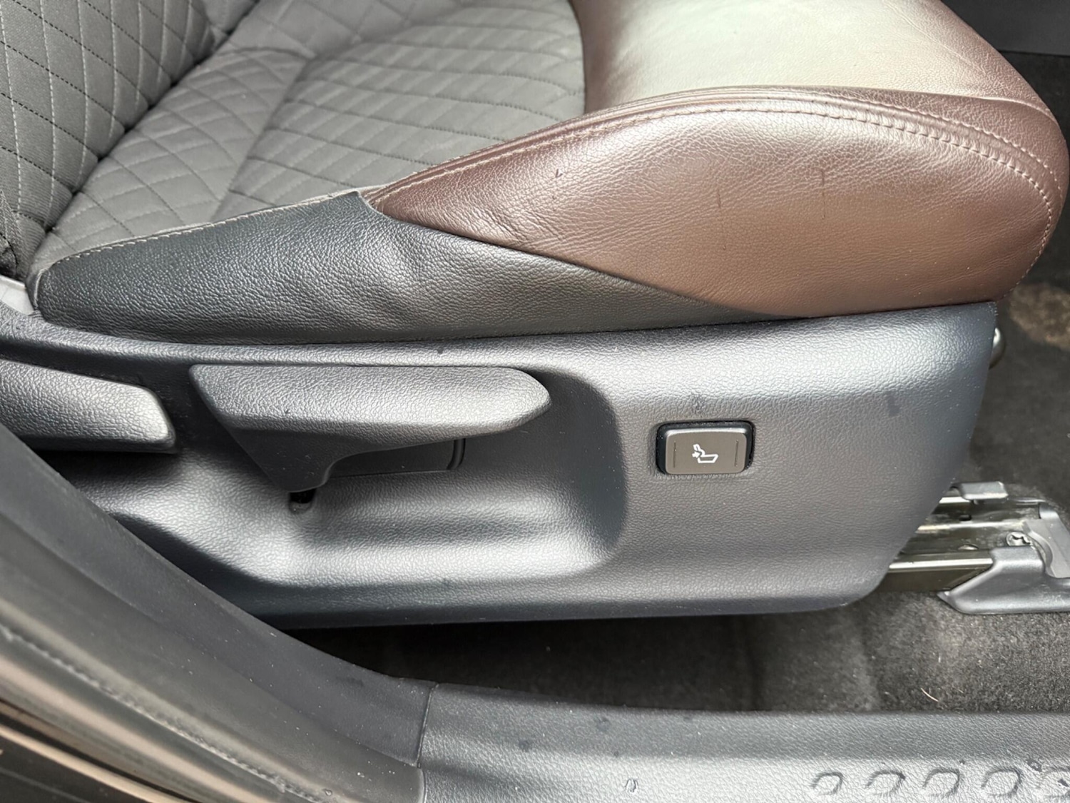 Used Toyota C-HR 2017 for sale - 78001966: Photo 12