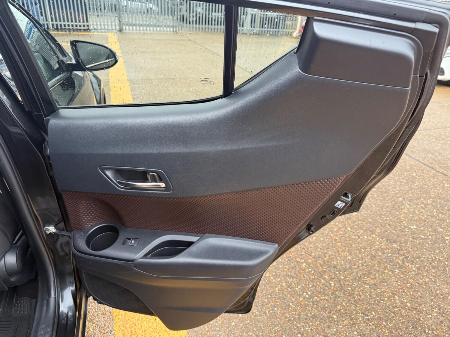 Used Toyota C-HR 2017 for sale - 78001966: Photo 23