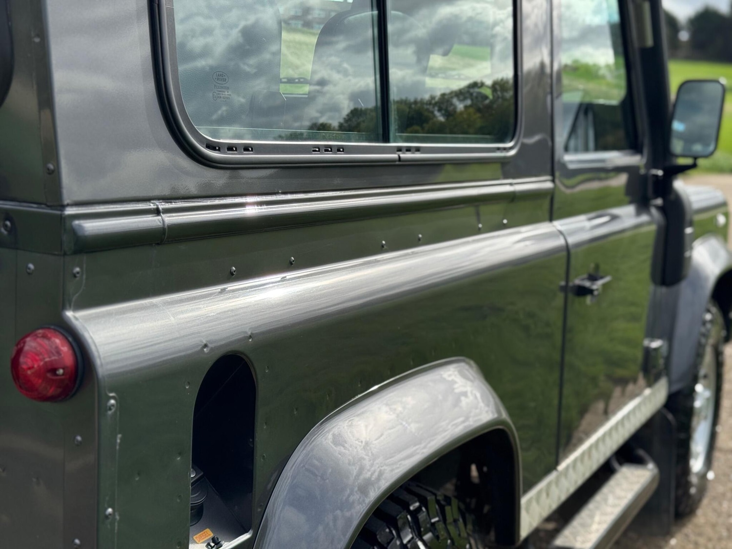 Used Land Rover Defender 90 for sale - 77927749: Photo 12