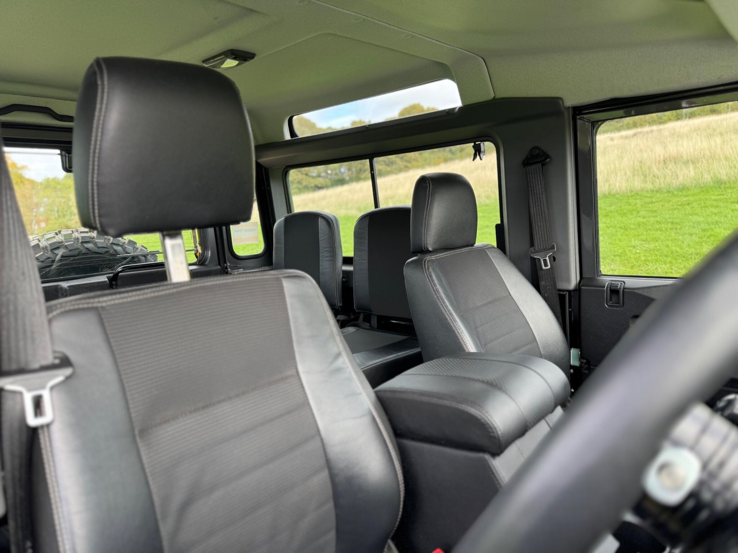 Used Land Rover Defender 90 for sale - 77927749: Photo 16