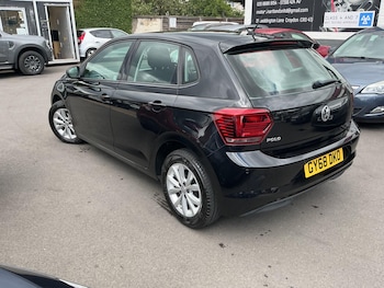 Used Volkswagen Polo 2018 for sale - 78769737: Photo