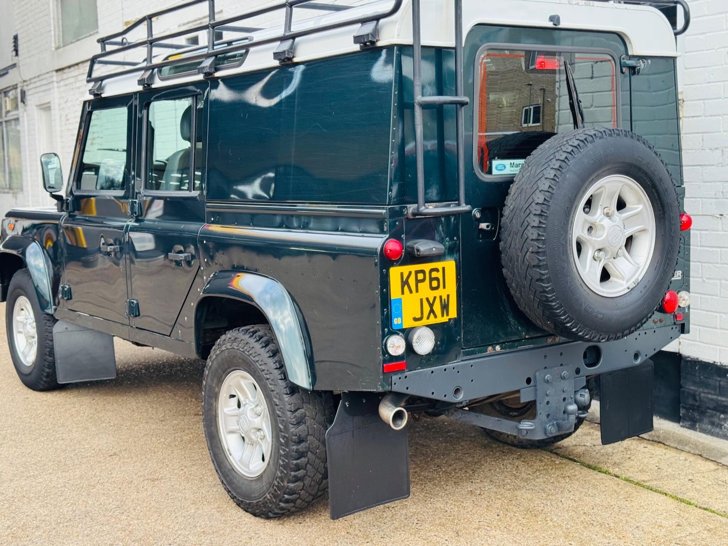 Used Land Rover Defender 110 2012 for sale - 77927936: Photo 14