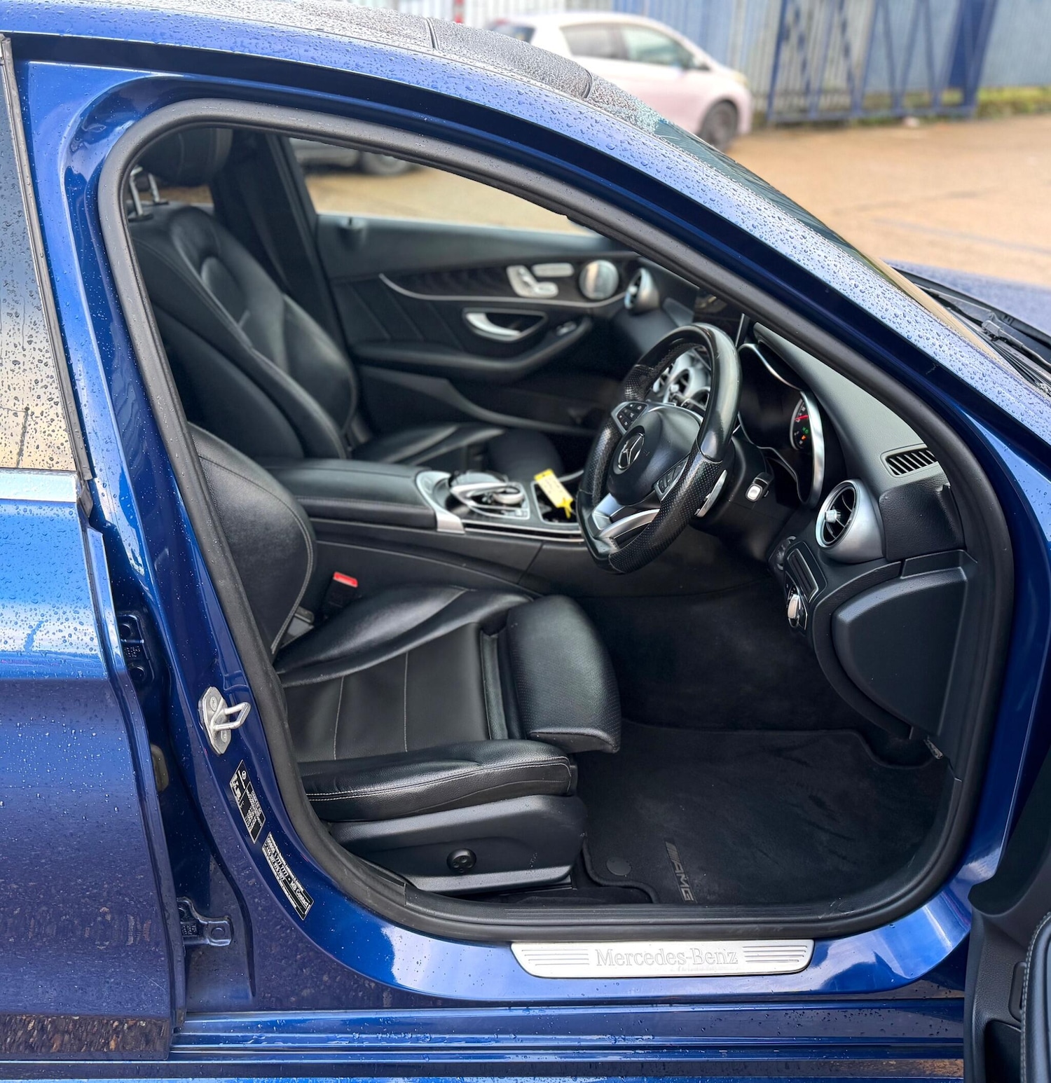 Used Mercedes-Benz C Class 2017 for sale - 78022454: Photo 3