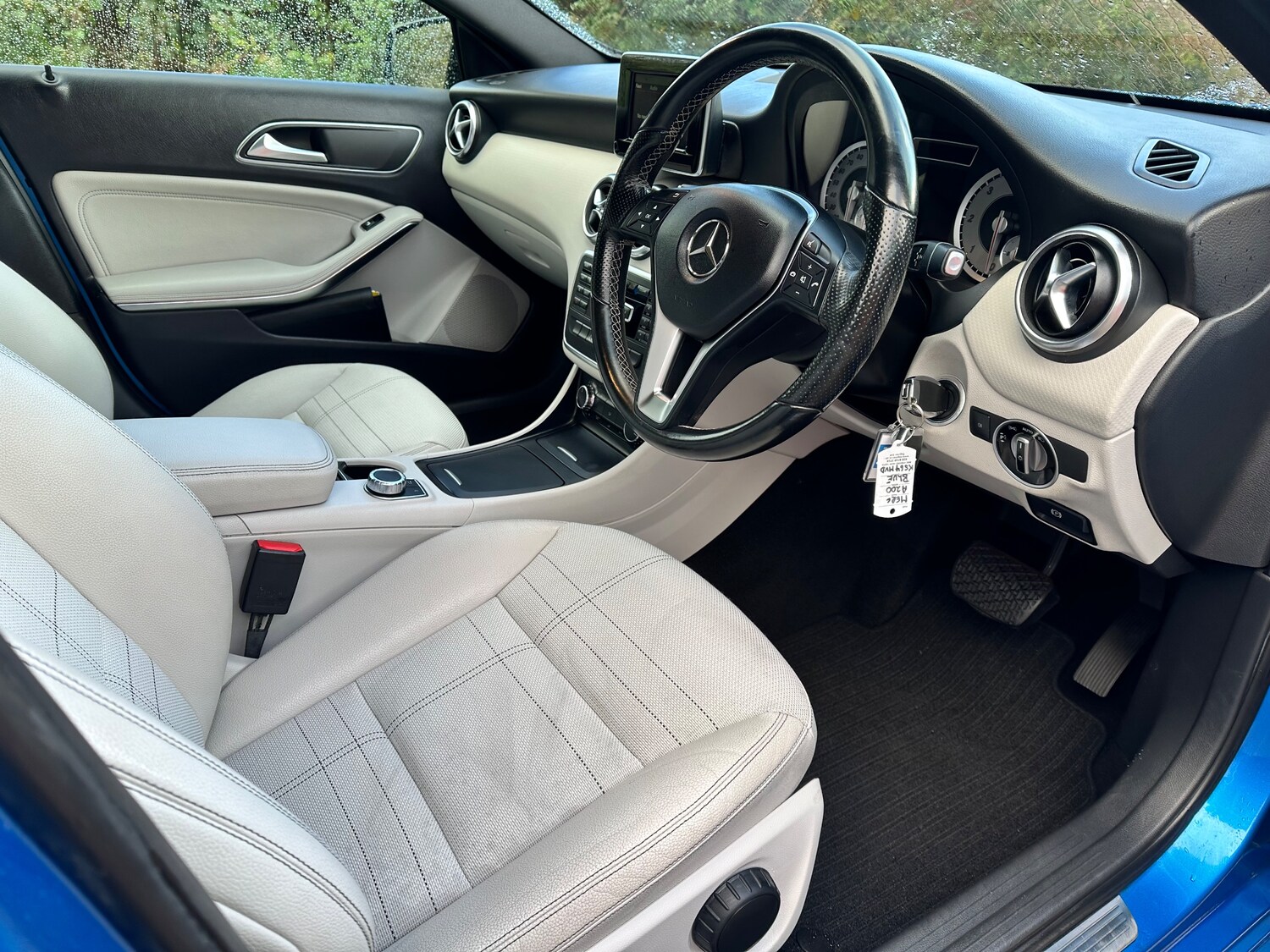 Used Mercedes-Benz A-Class 2015 for sale - 77971880: Photo 12