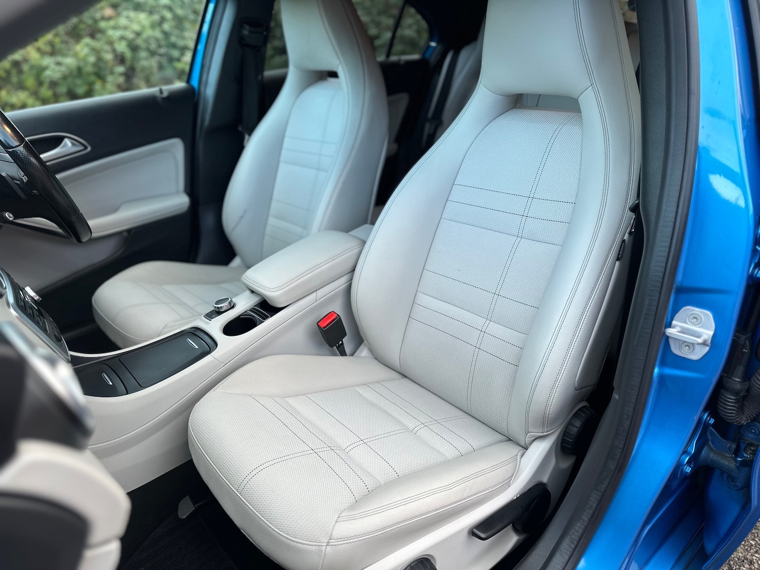 Used Mercedes-Benz A-Class 2015 for sale - 77971880: Photo 14