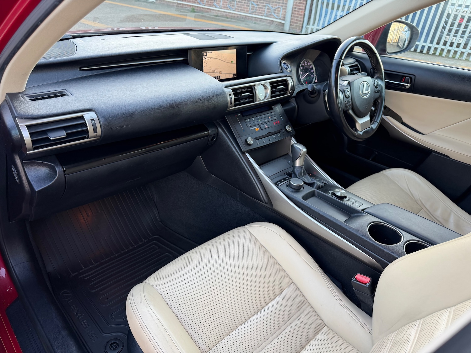 Used Lexus IS 2015 for sale - 78026275: Photo 9