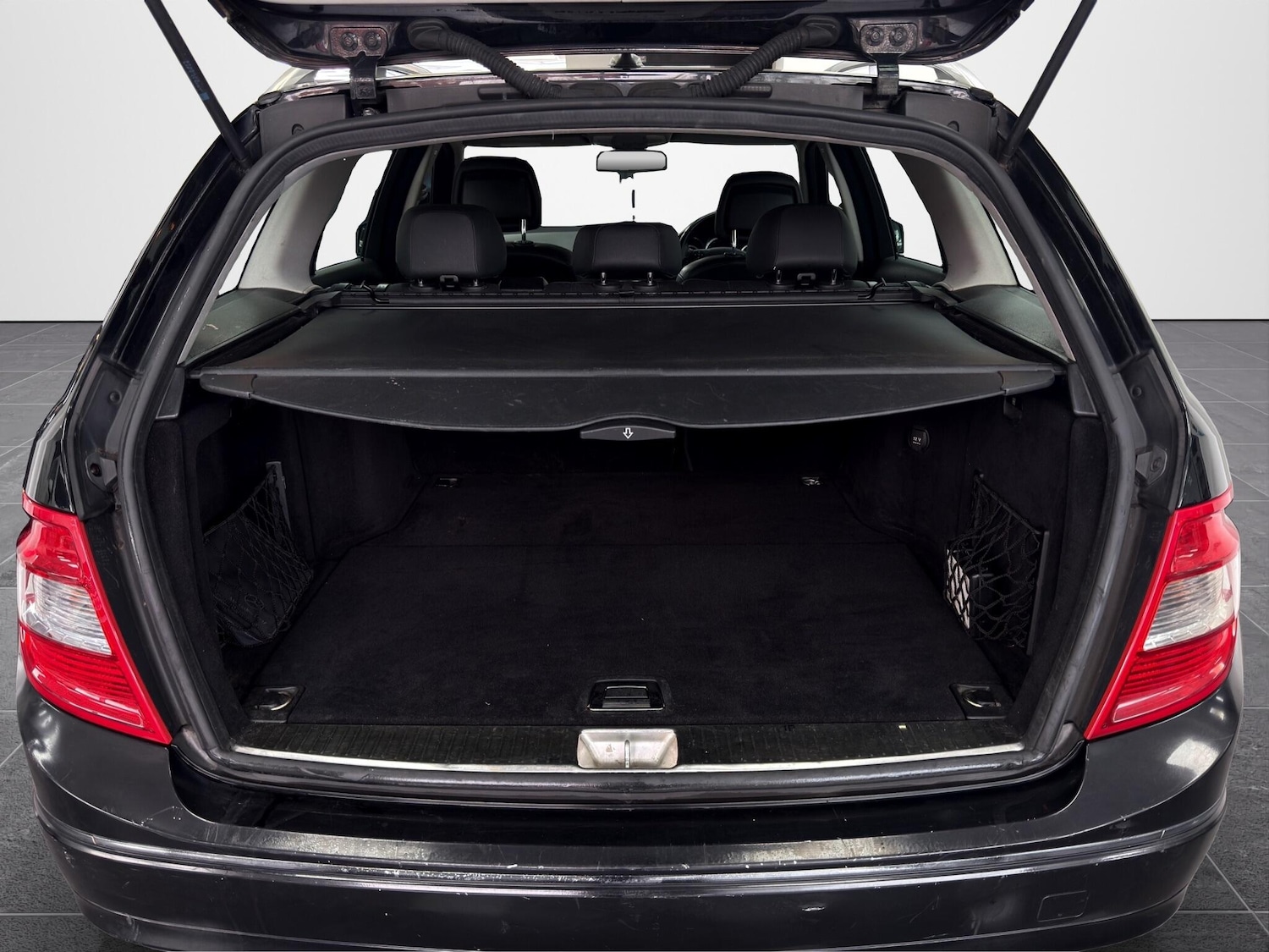 Used Mercedes-Benz C Class 2009 for sale - 78011726: Photo 7