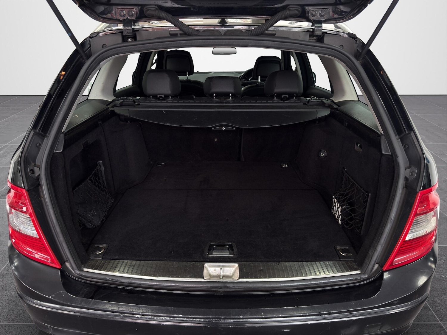 Used Mercedes-Benz C Class 2009 for sale - 78011726: Photo 8