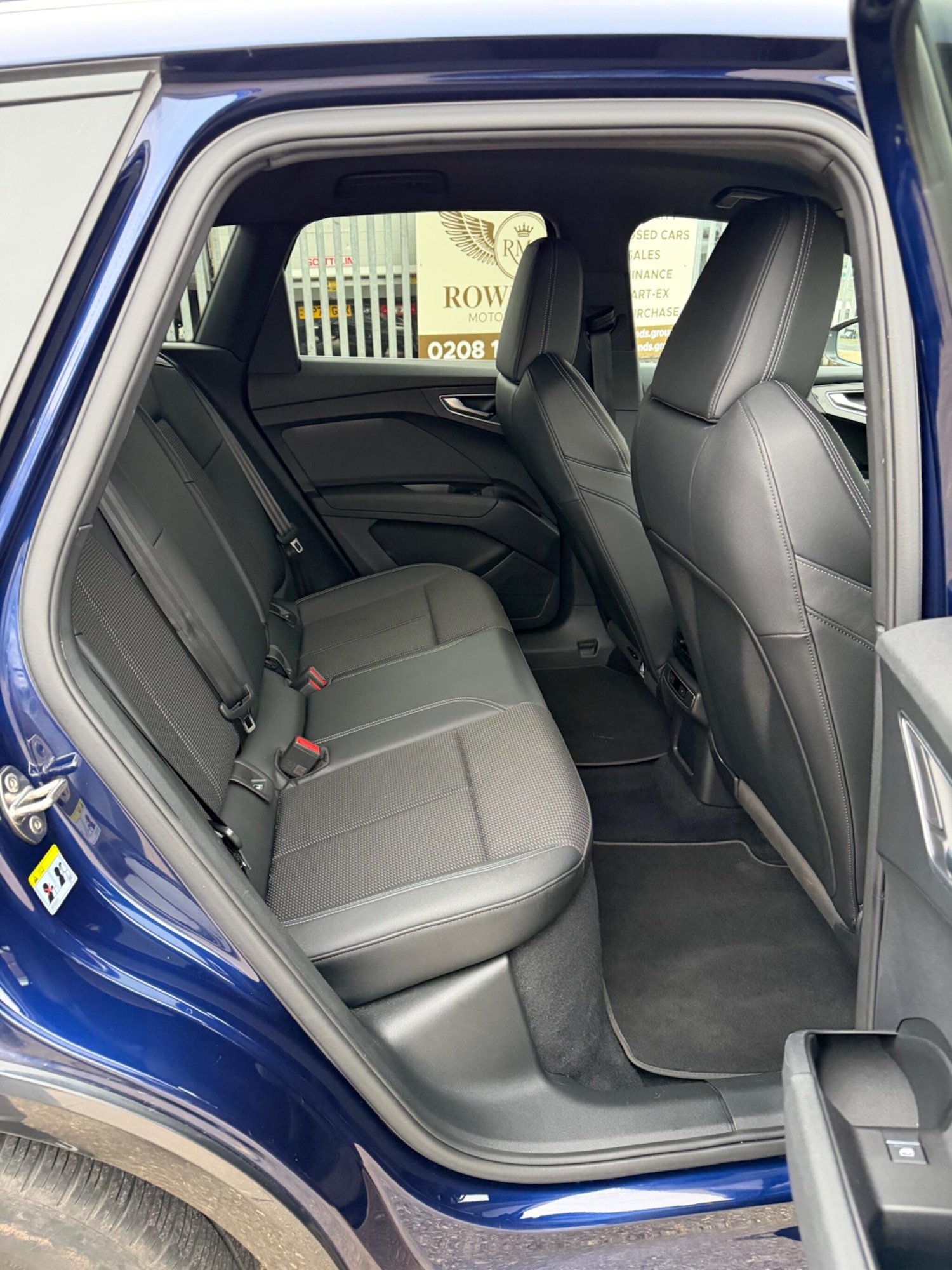 Used Audi Q4 e-tron 2021 for sale - 78002024: Photo 2