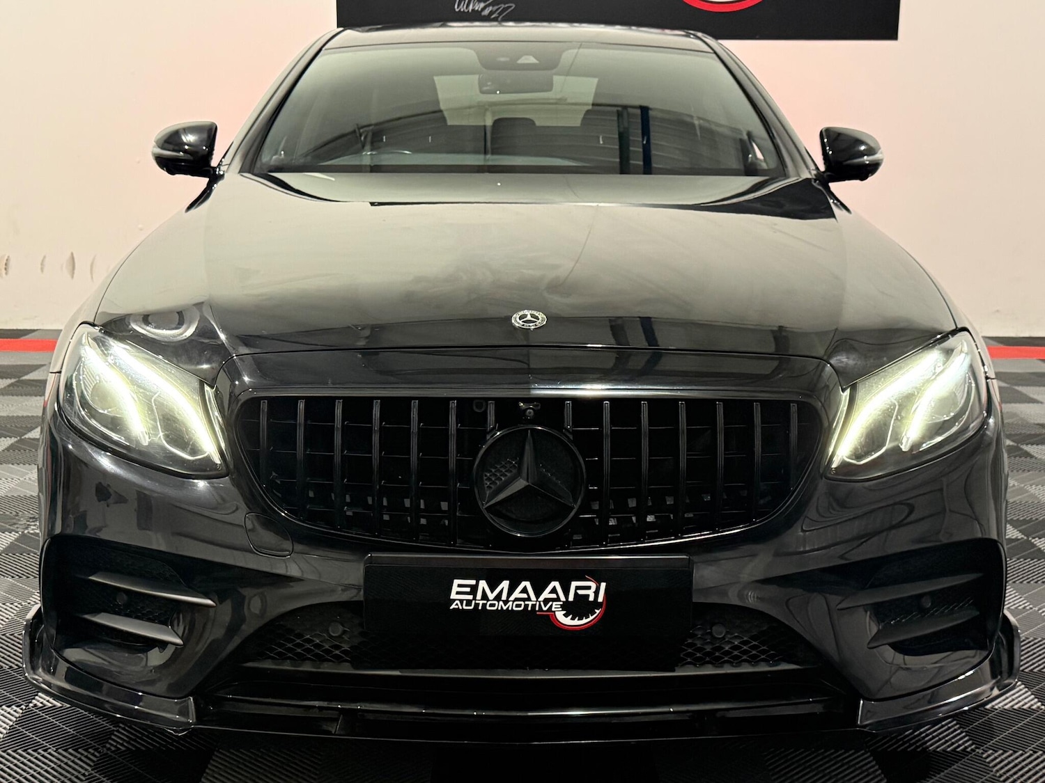 Used Mercedes-Benz E Class 2017 for sale - 77960085: Photo 4