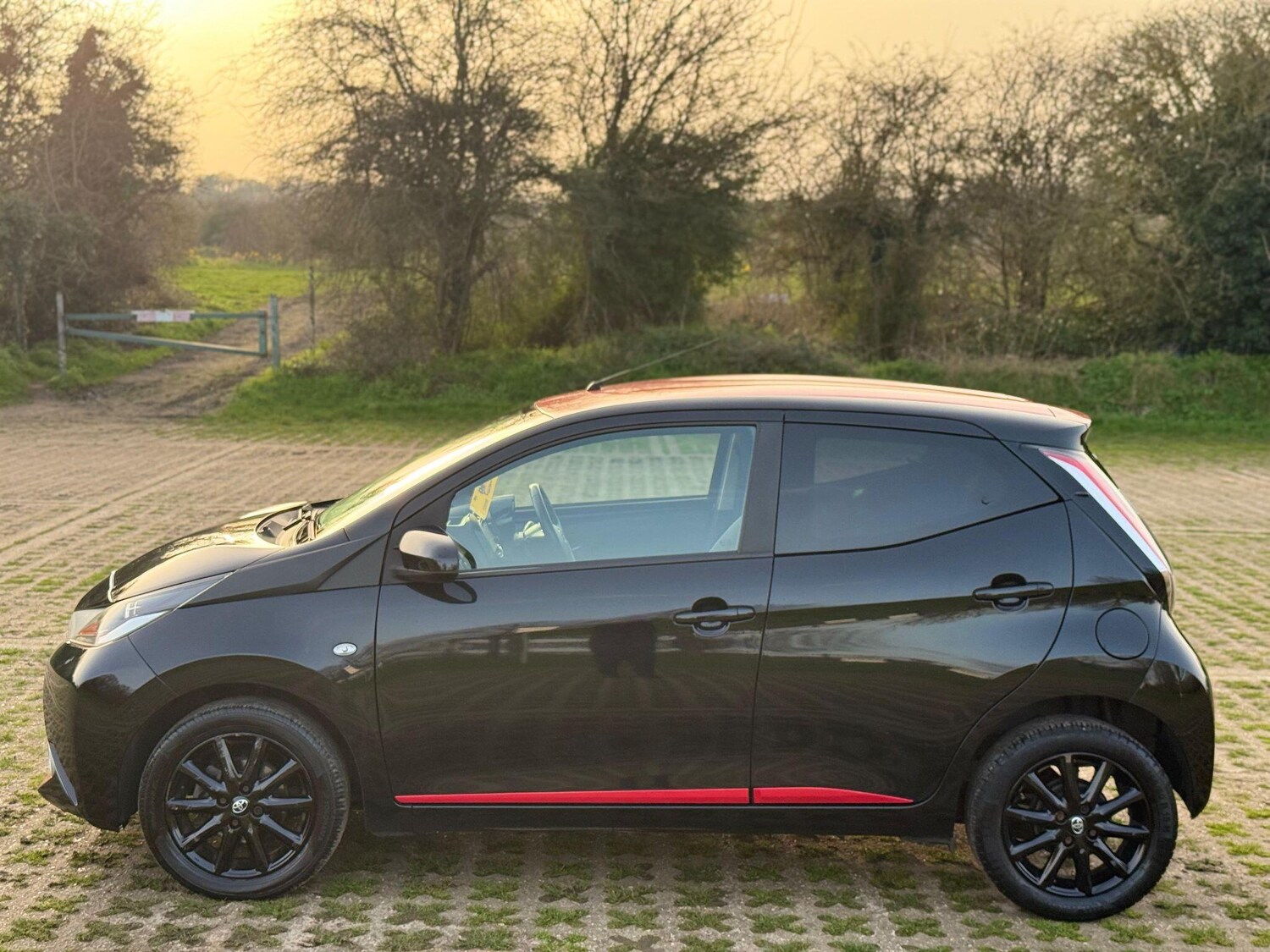 Used Toyota AYGO 2016 for sale - 78029178: Photo 10