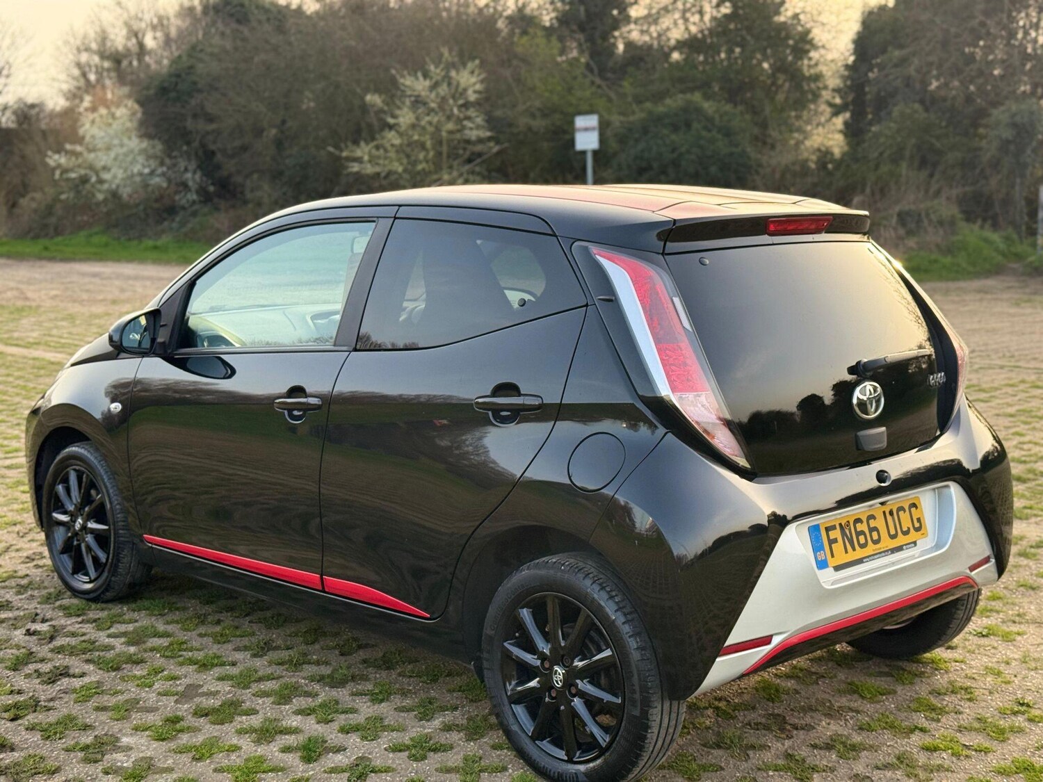 Used Toyota AYGO 2016 for sale - 78029178: Photo 11