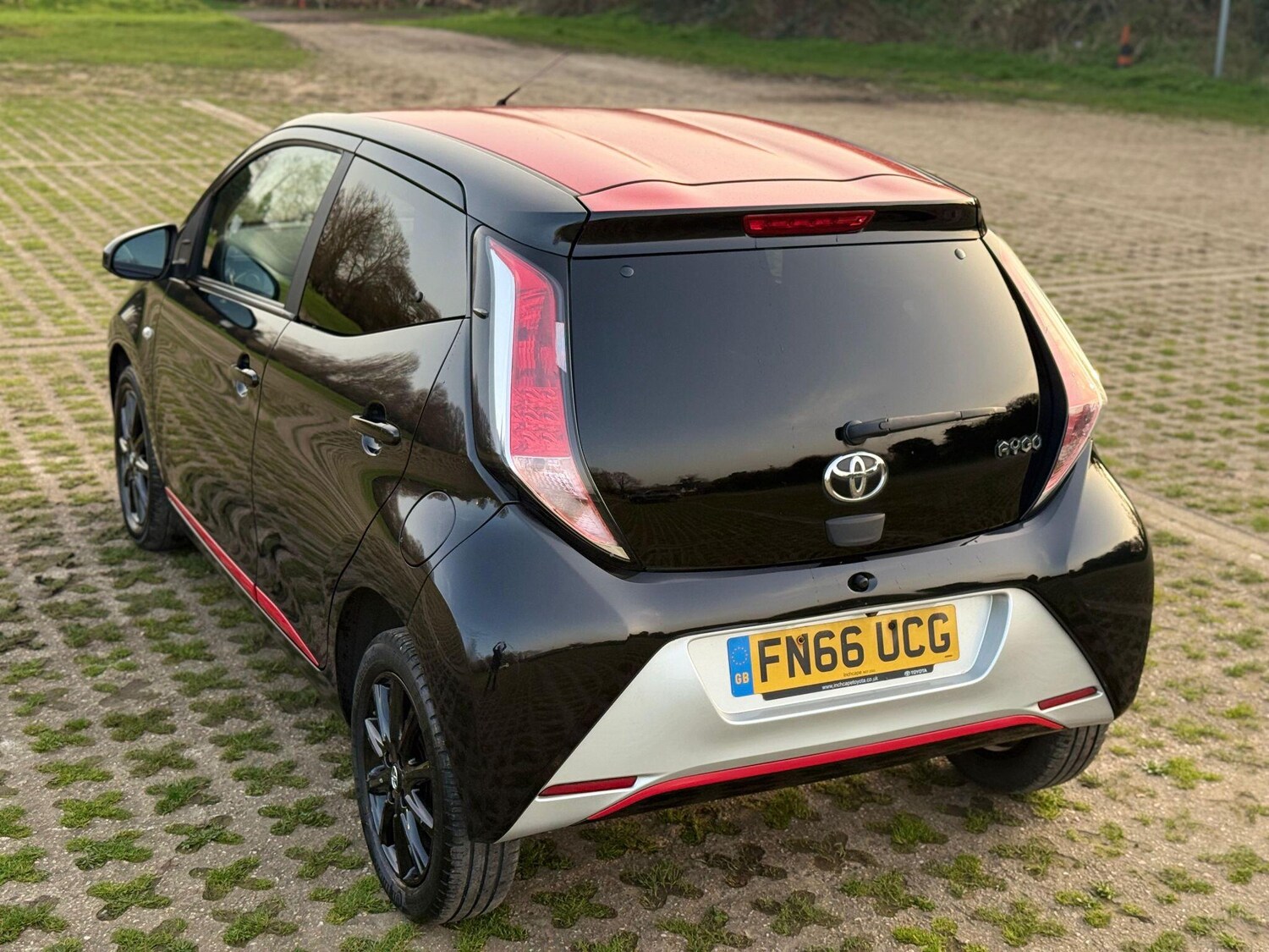 Used Toyota AYGO 2016 for sale - 78029178: Photo 13