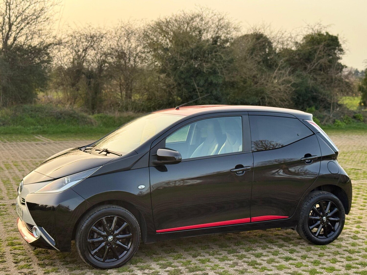 Used Toyota AYGO 2016 for sale - 78029178: Photo 8