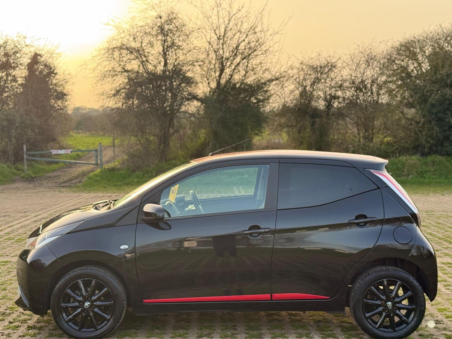 Used Toyota AYGO 2016 for sale - 78029178: Photo 9