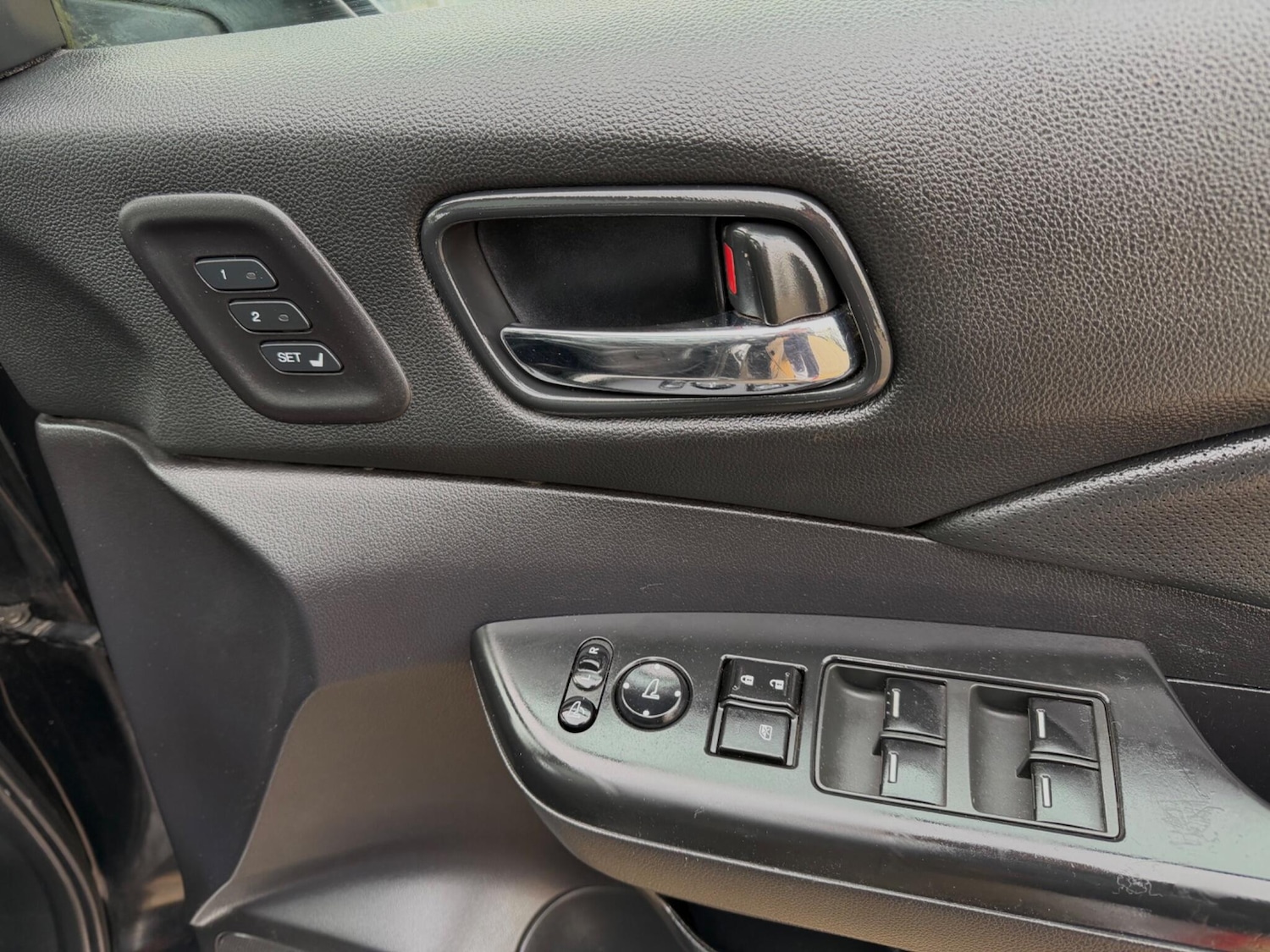 Used Honda CR-V 2017 for sale - 78002034: Photo 8