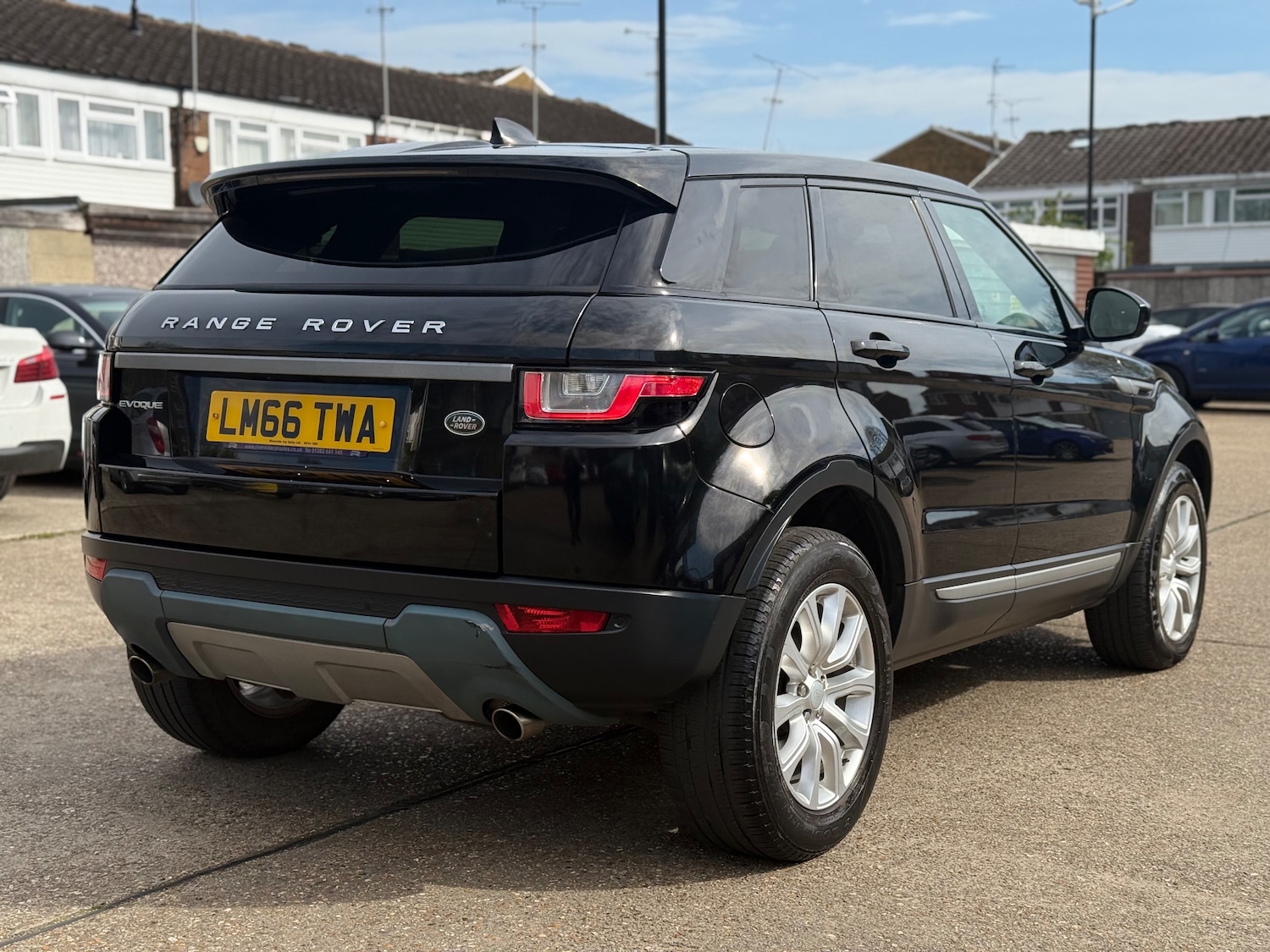 Used Land Rover Range Rover Evoque 2016 for sale - 78098023: Photo 2
