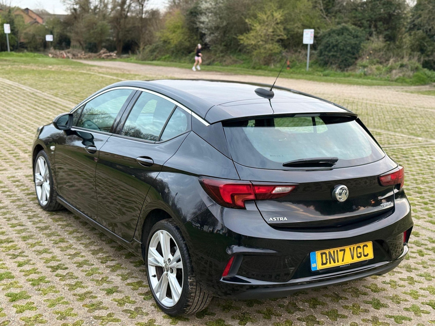 Used Vauxhall Astra 2017 for sale - 78049900: Photo 11