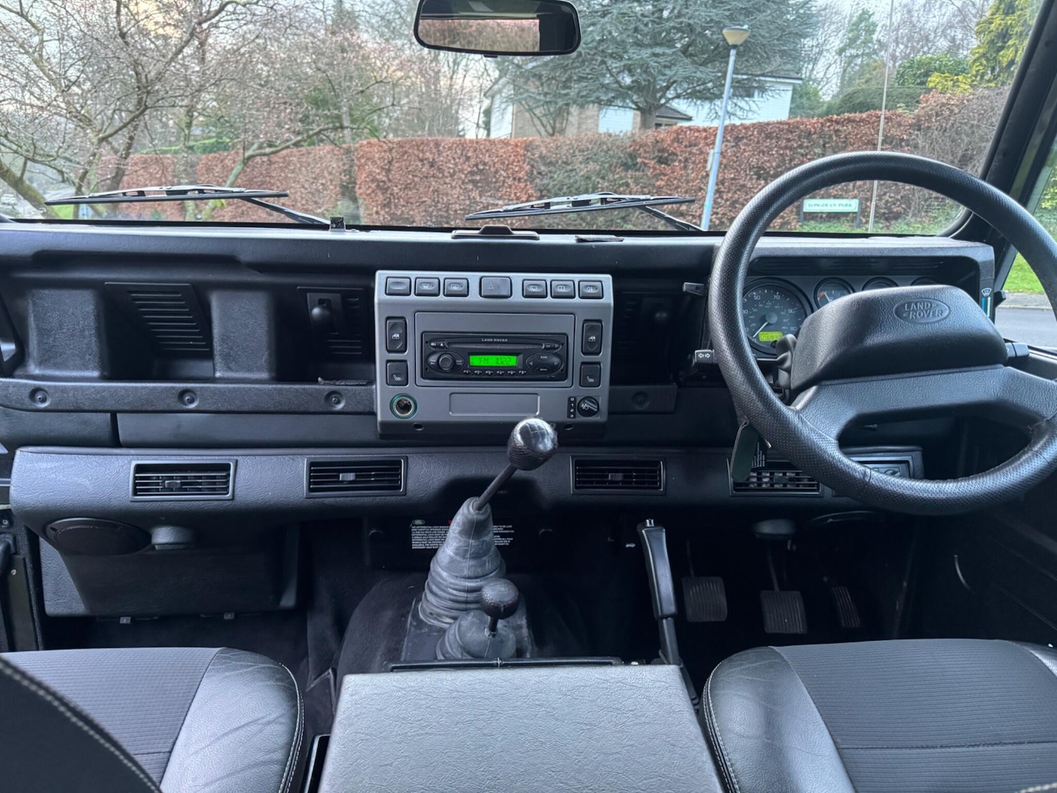 Used Land Rover Defender 110 2005 for sale - 77927933: Photo 23