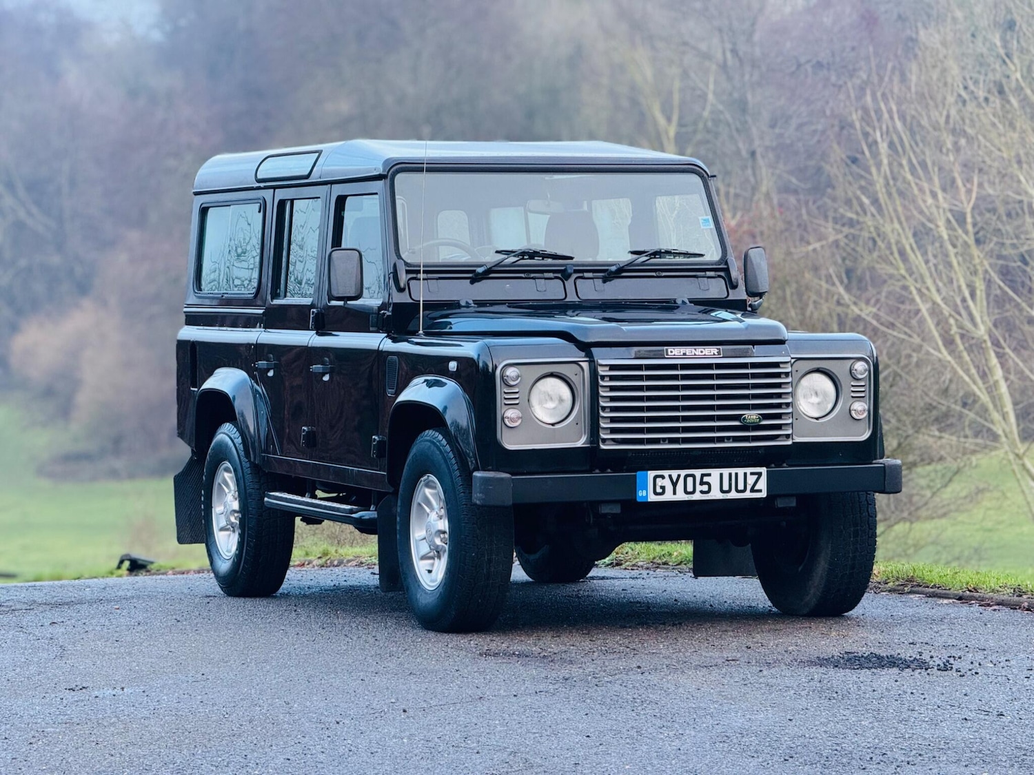 Used Land Rover Defender 110 2005 for sale - 77927933: Photo 7