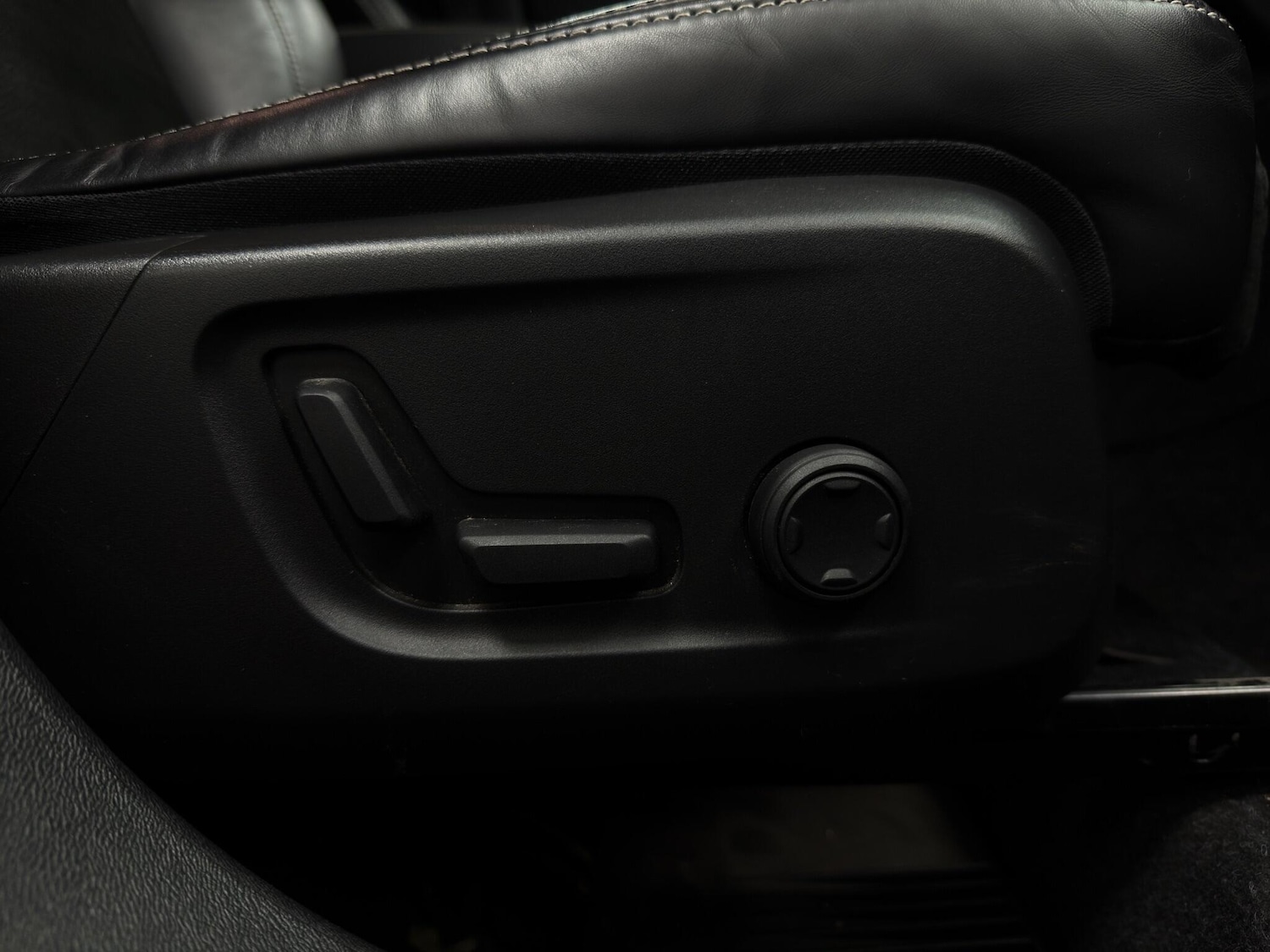 Used Volvo XC40 2021 for sale - 77762518: Photo 19